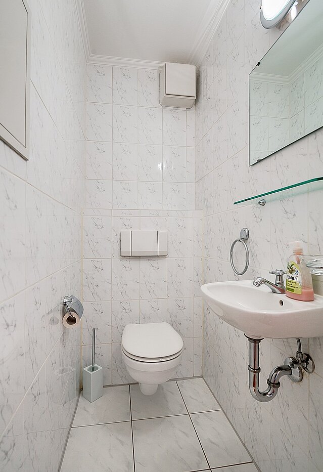 Flad med 2 Værelser | München-Schwabing | 2102ML3 | Das separate WC