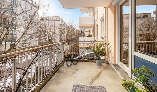 Lapos a  címen 2 Szobák | München-Bogenhausen | 70396 | Balkon...