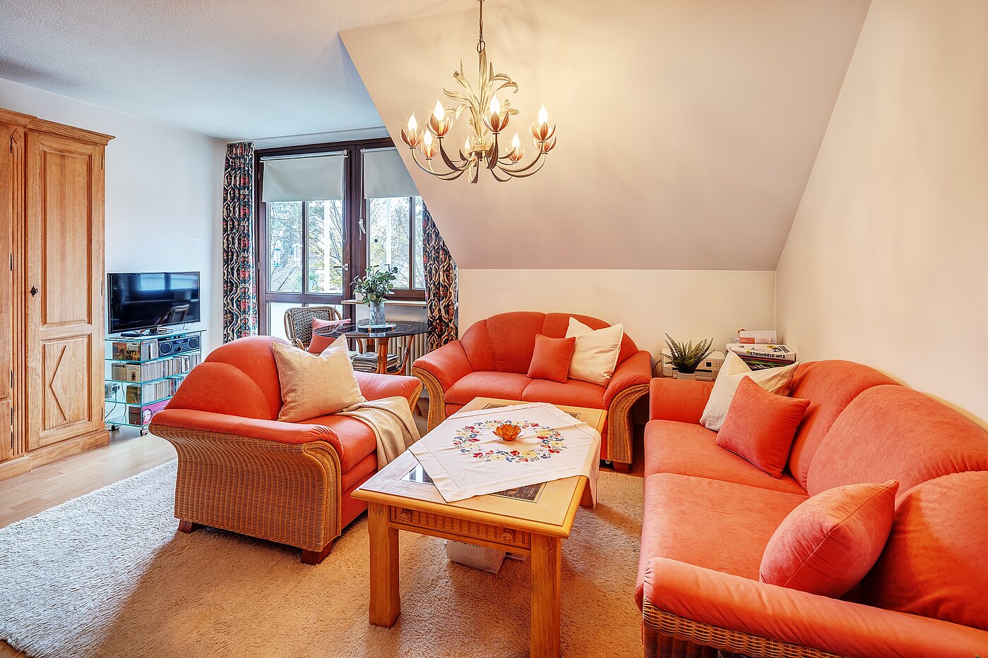 Ploché s 2 Pokoje | Germering | 70029 | Schönes Wohnzimmer
