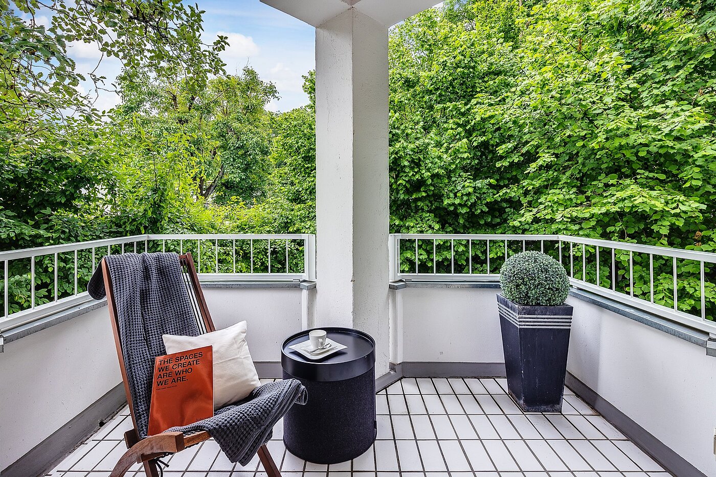 Düz ile 3 Odalar | München-Harlaching | 2108ML3 | ...zum Süd/Ost-Balkon und...
