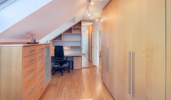 Мансардна квартира з 3 Кімнати | 70501 | ...Arbeitszimmer