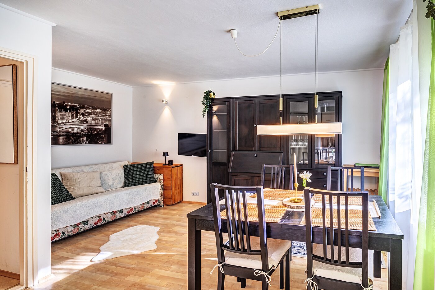 Mezzanin-gulv med 1 Værelse | München-Bogenhausen | 70301 | Wohnbereich