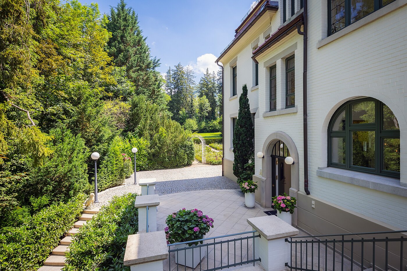 Villa з 9 Кімнати | Reutlingen | 70231 | Eingangsbereich