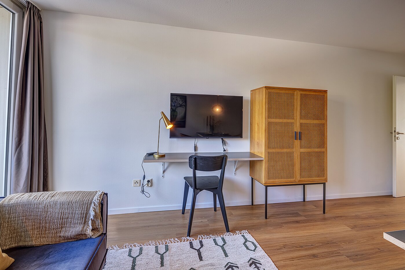 Ravna stran s spletno stranjo . 1 Soba | München-Maxvorstadt | 700022 | Optimale Einrichtung