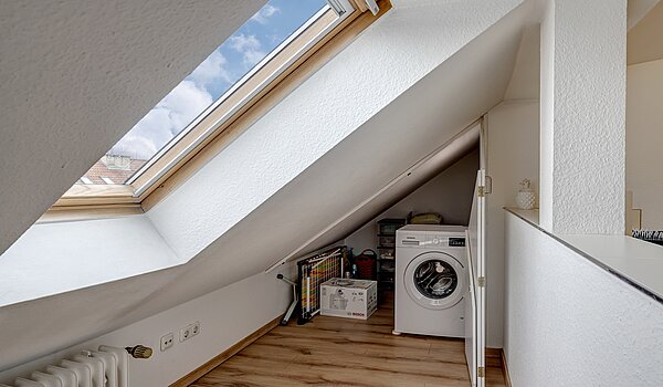 Podkrovný byt s 4.5 Izby | München-Ludwigsvorstadt | 70461 | Wohnen / Essen