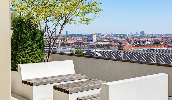 Apartment 와 함께 1.5 객실 | München-Neuhausen | 70444 | Dachterrasse bei Tag....
