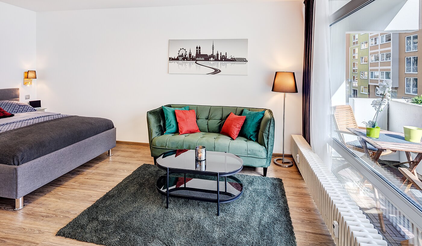 Płaski z 1 Pokój | München-Ludwigsvorstadt | 70176 | ...und einem grünen Sofa