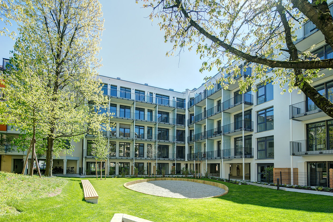 Apartment з 1.5 Кімнати | München-Bogenhausen | 70378 | Innenhof
