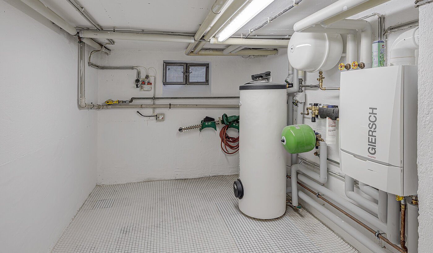 계단식 센터 하우스 와 함께 5 객실 | Unterschleißheim | 70187 | Heizraum