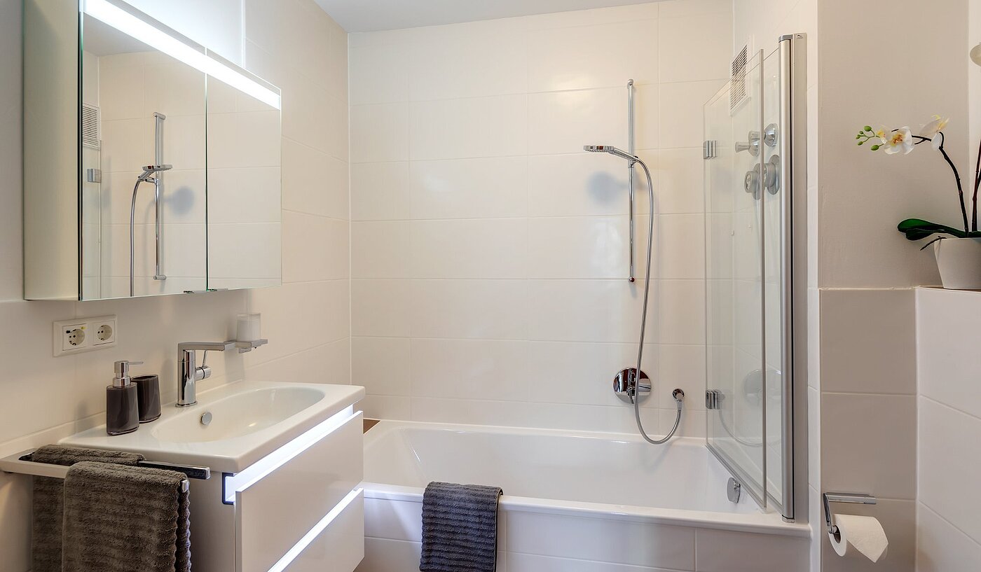 Ploché s 4 Izby | Freising | 2003ML7 | Schickes, modernes...