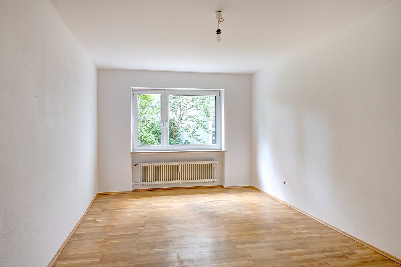 Mezzanin-gulv med 2.5 Værelser | München-Schwabing | 70441 | Schlafzimmer