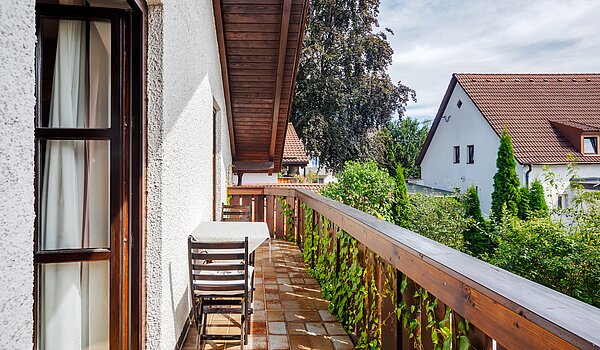 Samostojna hiša s spletno stranjo . 4 Sobe | Neubiberg | 70429 | ...