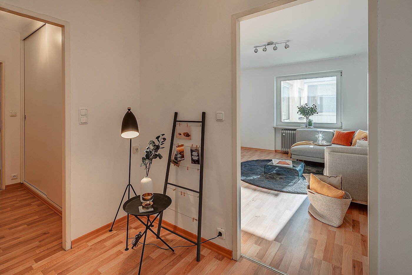 Flad med 2 Værelser | München-Sendling | 1810ML5 | Diele - Zugang zu allen Räumen
