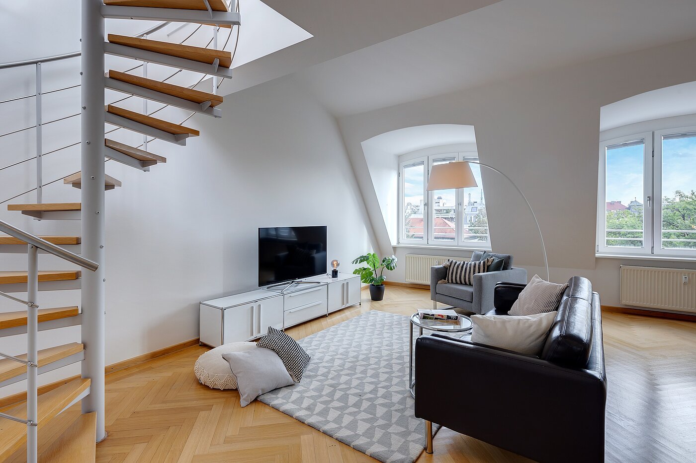 Flad med 2 Værelser | München-Schwabing | 2208ML2 | Schöne Details