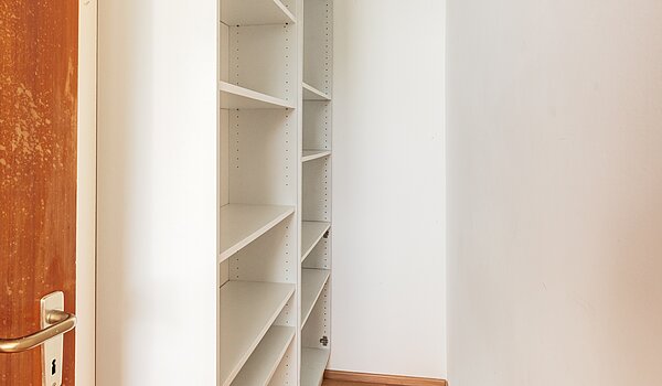 Lapos a  címen 2 Szobák | München-Hadern | 70410 | Abstellkammer