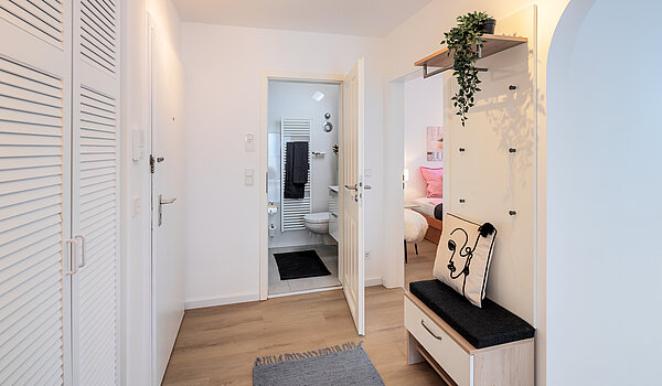 Lapos a  címen 2 Szobák | München-Sendling-Westpark | 70413 | ...und Zugang zum...