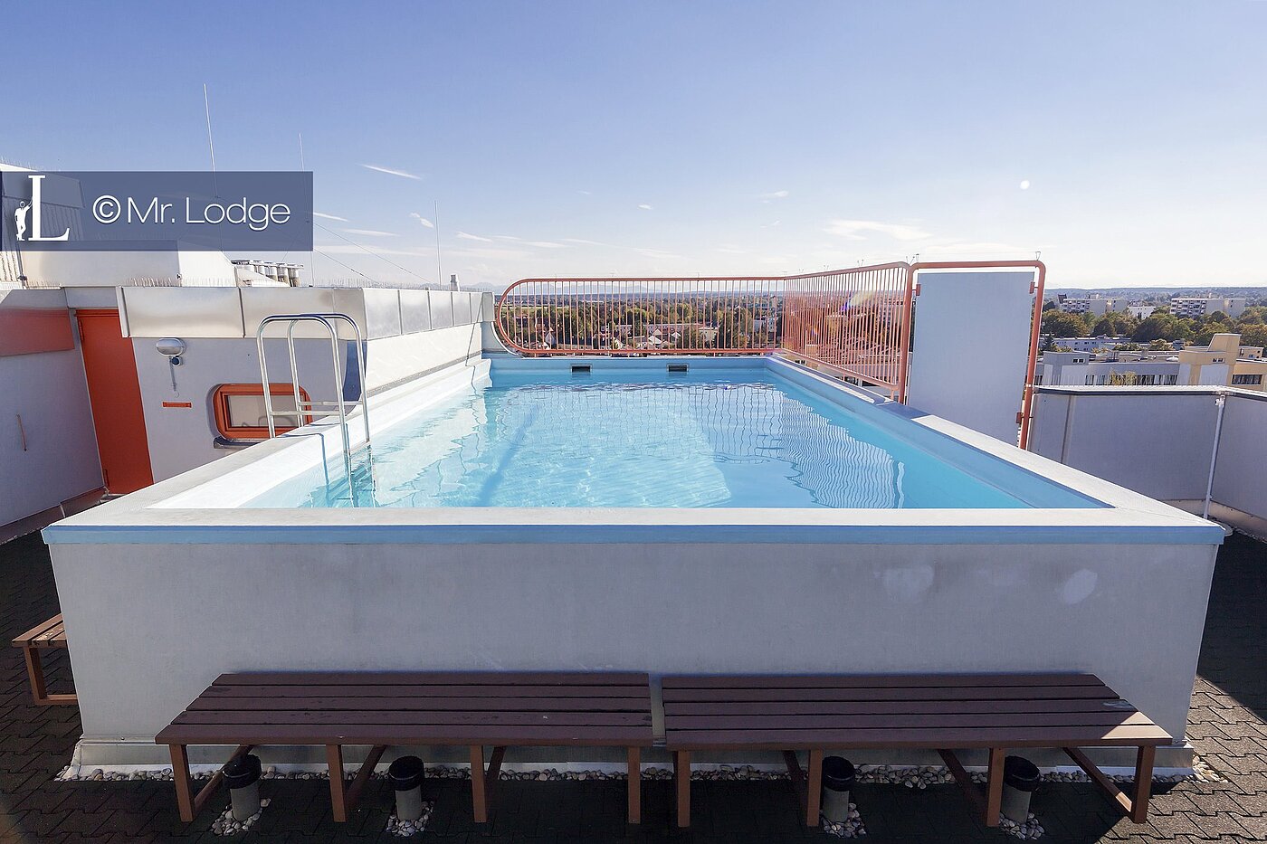 Ploché s 4 Pokoje | 1609ML4 | Swimmingpool