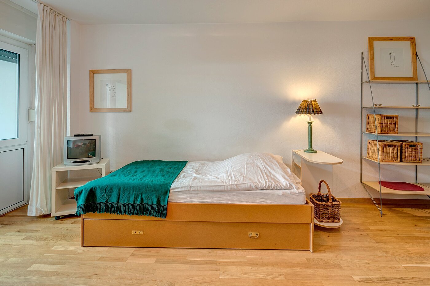 Medziposchodie s 1 Izba | München-Neuhausen | 1911ML10 | und Schlafen