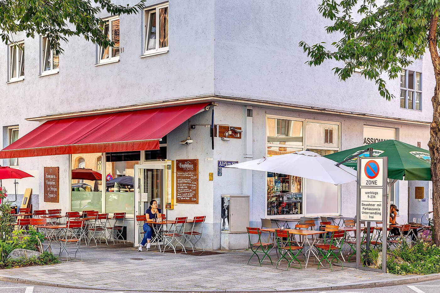 Çatı katı dairesi ile 1 Oda | München-Sendling | 700402 | Restaurants & Geschäfte