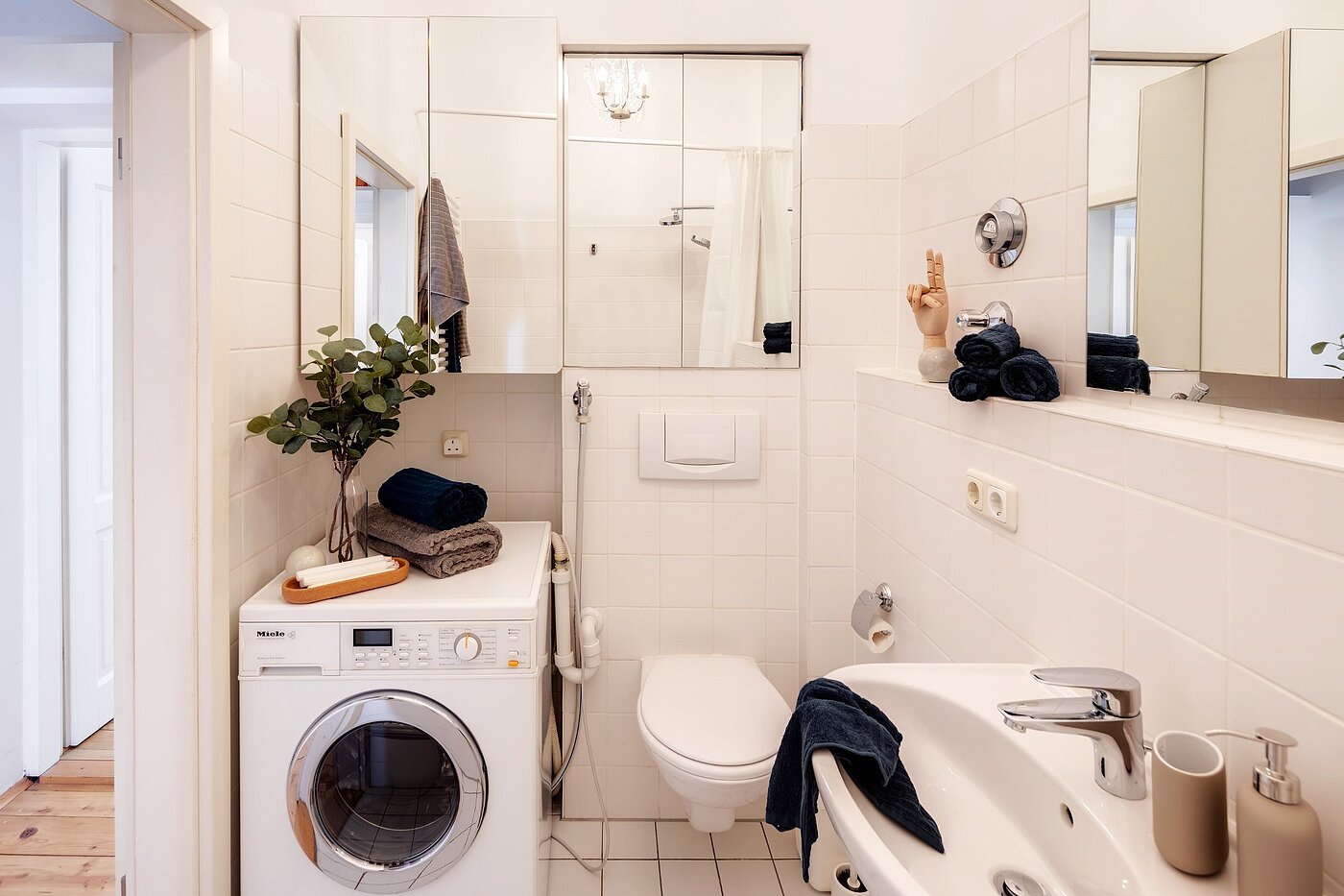 Ploché s 2 Pokoje | München-Altstadt | 2103ML4 | ...und Waschmaschinenanschluss