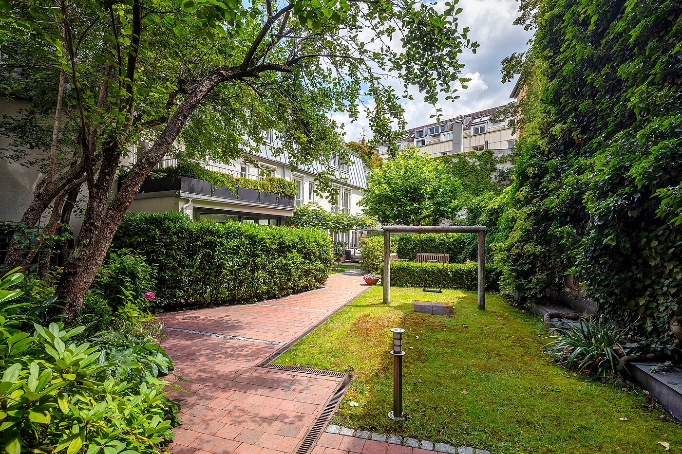 Maisonette lakás a  címen 3 Szobák | München-Lehel | 2209ML5 | Wunderschöner, begrünter Innenhof