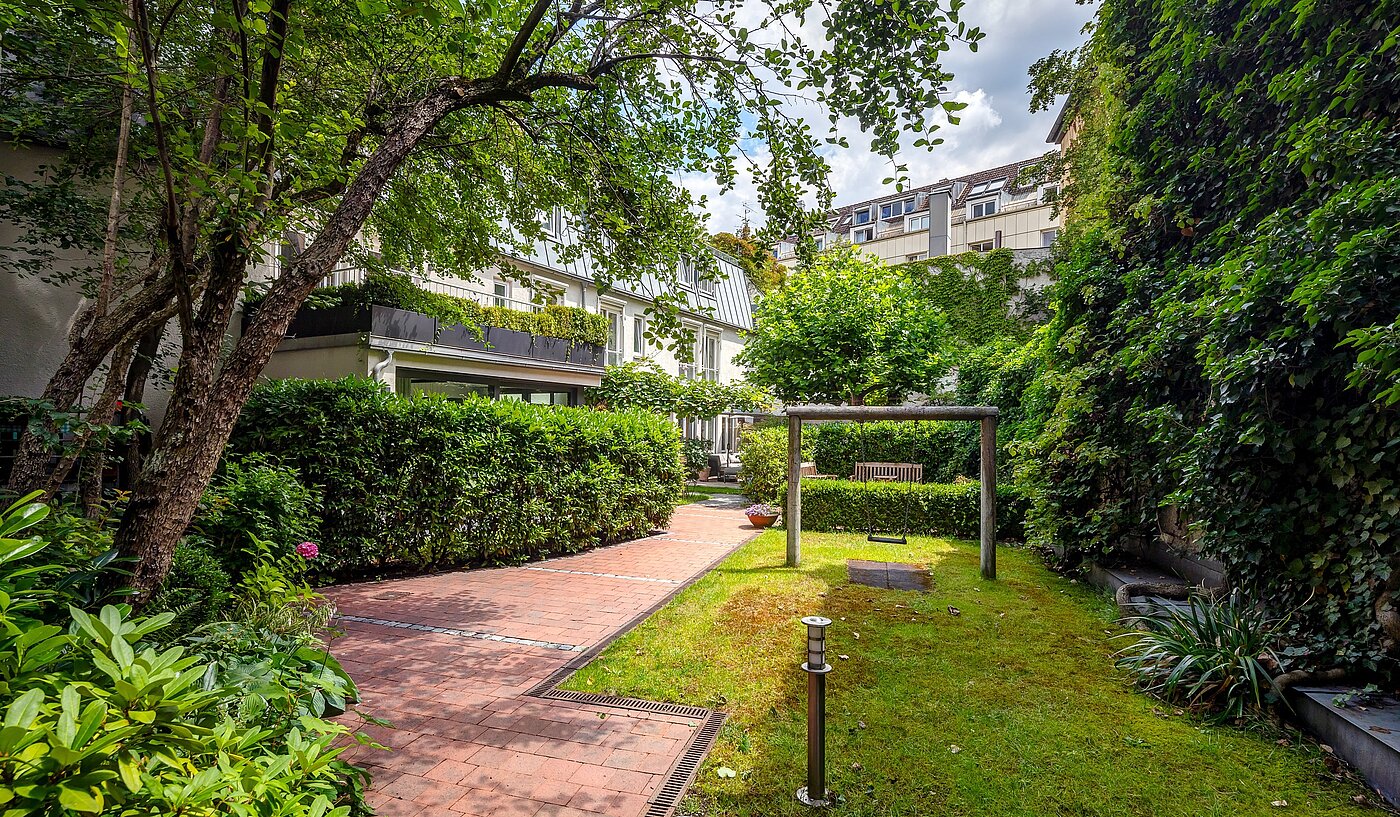 Maisonette-lejlighed med 3 Værelser | München-Lehel | 2209ML5 | Wunderschöner, begrünter Innenhof