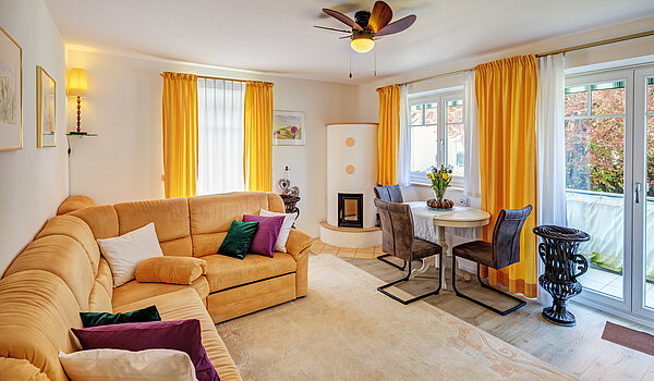 Επίπεδη με 3.5 Δωμάτια | Bad Aibling | 70442 | ...mit Platz zum Essen...