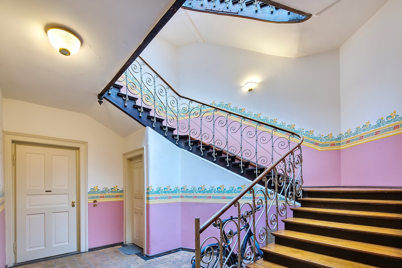 Begane grond flat met 1 Kamer | München-Haidhausen | 70228 | Treppenhaus mit...