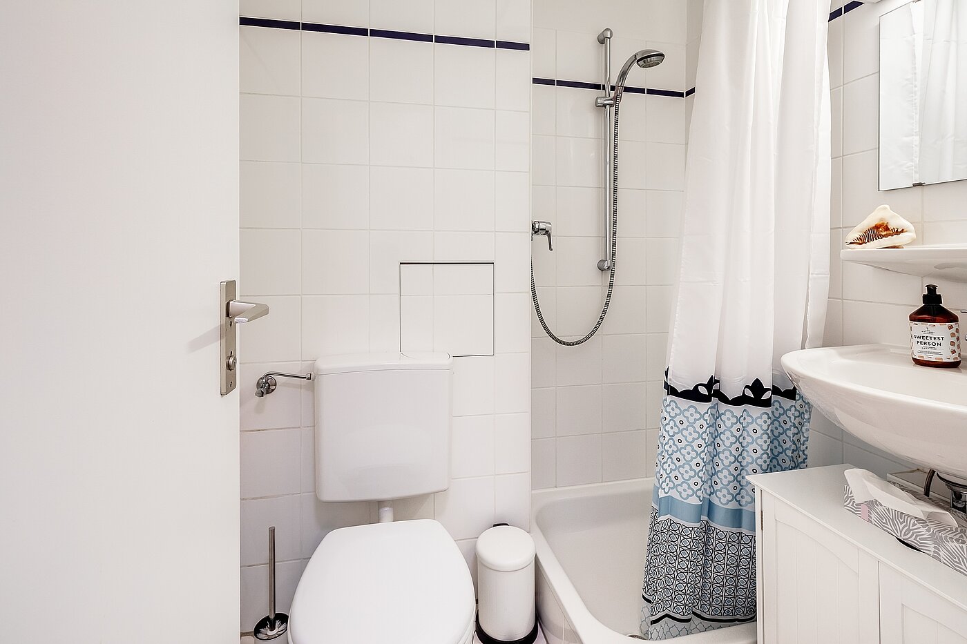 Flad med 1 Værelse | München-Schwabing | 70475 | ...mit Dusche