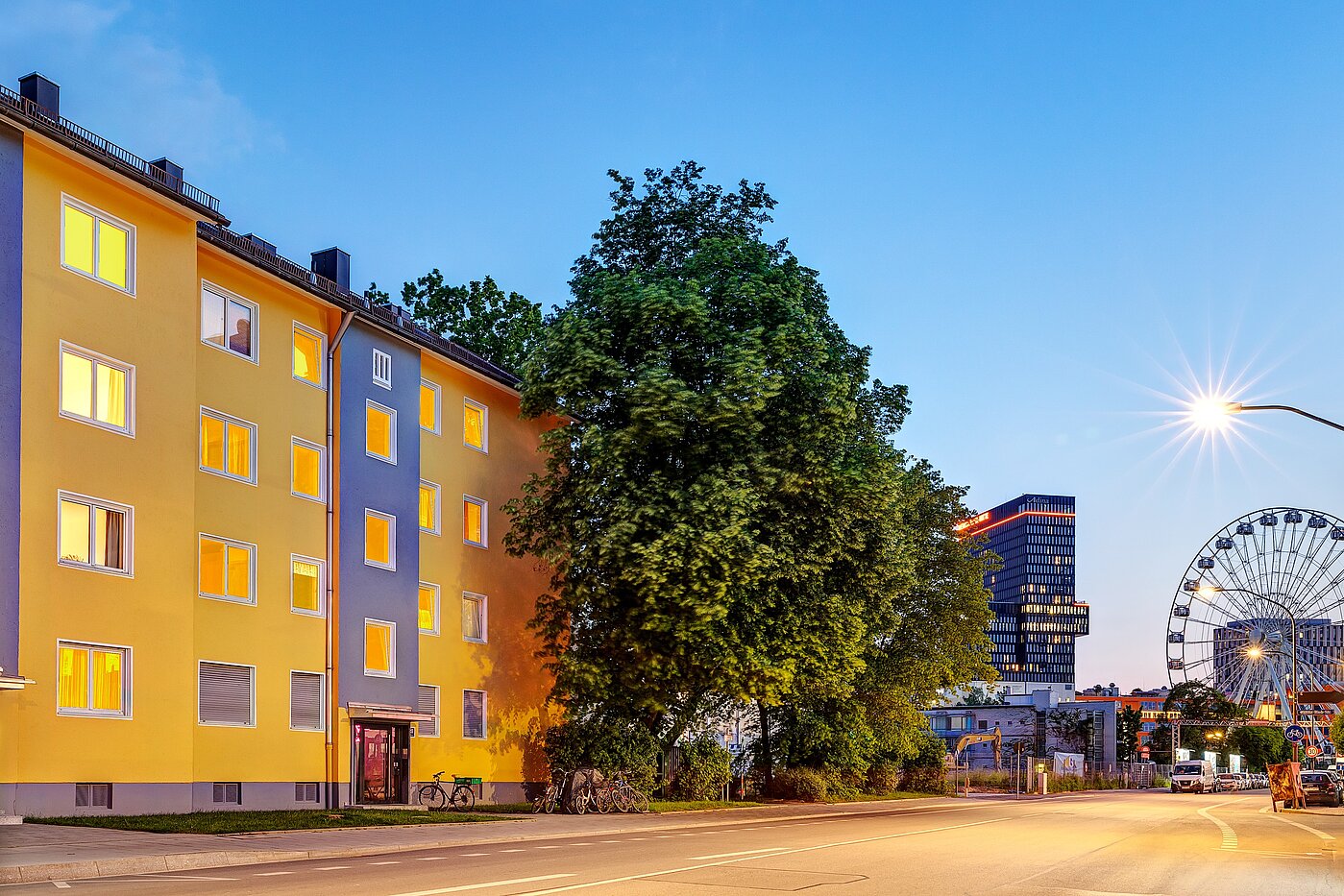 Plat cu 2.5 Camere | München-Berg am Laim | 70030 | Blaue Stunde