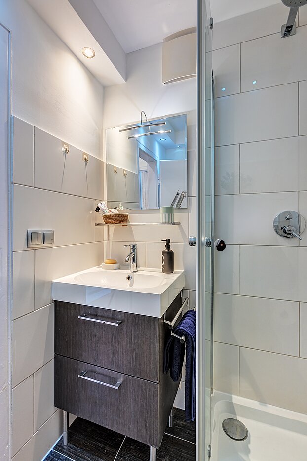 Płaski z 1 Pokój | München-Schwabing | 70454 | Duschbad mit...