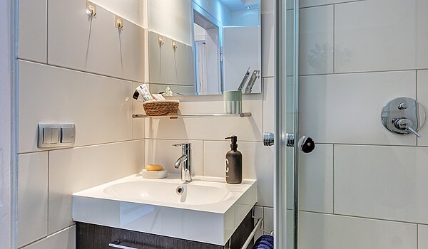 Plat met 1 Kamer | München-Schwabing | 70454 | Duschbad mit...