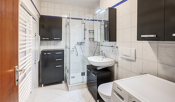 Lapos a  címen 2 Szobák | München-Hadern | 70410 | Duschbad mit Anschluss...