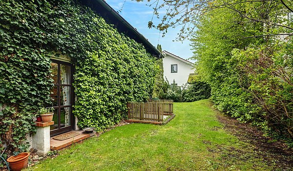 Samostojna hiša s spletno stranjo . 4 Sobe | Neubiberg | 70429 | ...
