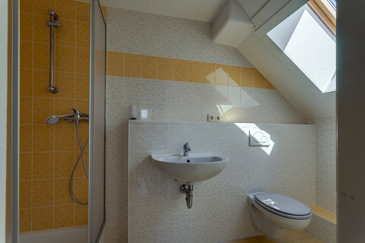 Bauernhaus з 9 Кімнати | Hohenschäftlarn | 1805ML4 | Duschbad DG