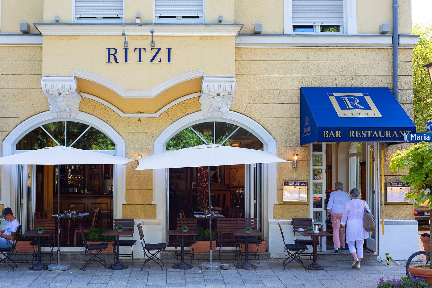 Plat met 1 Kamer | München-Haidhausen | 2001ML3 | Nebenan das "Ritzi"