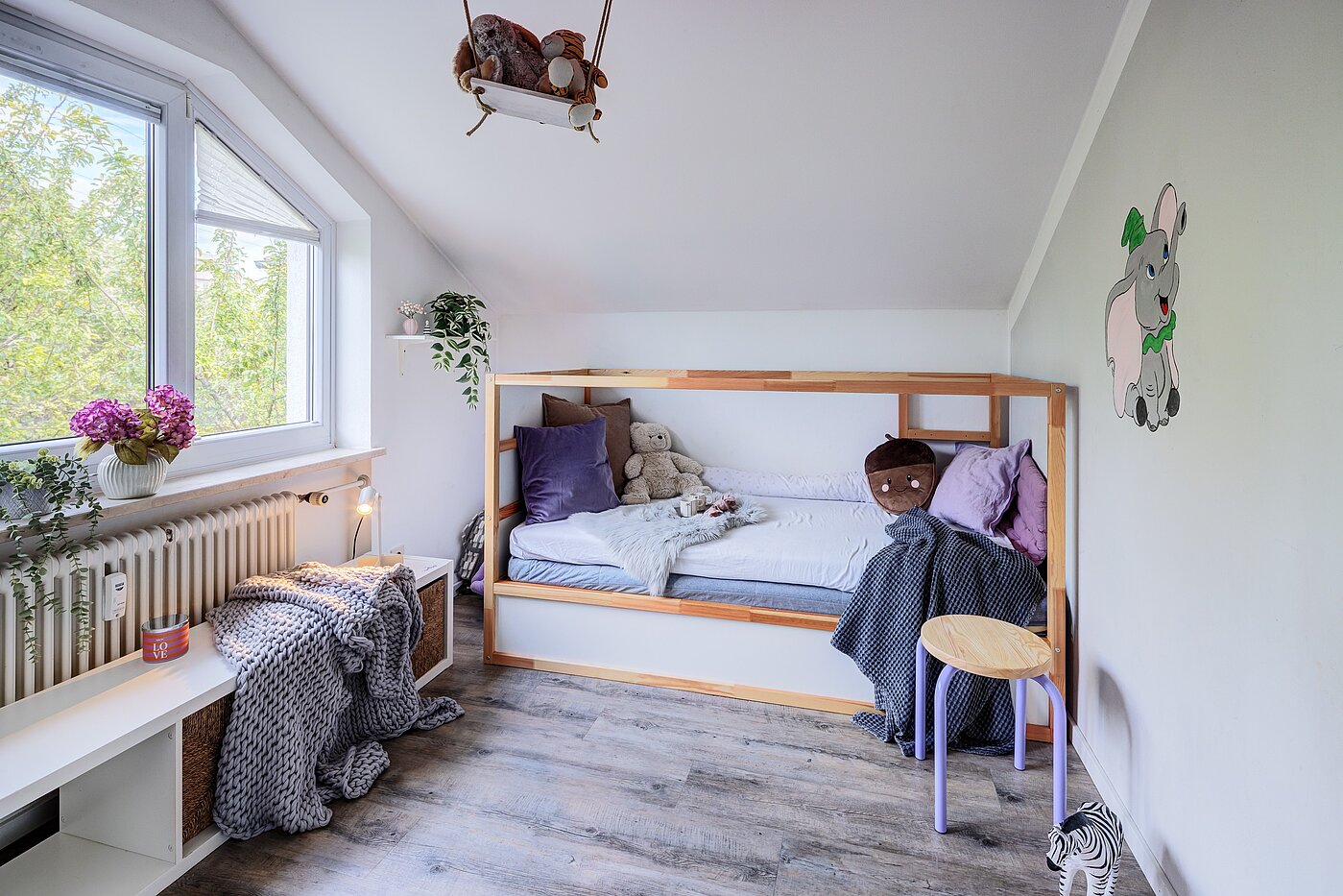 Apartamento no sótão com 3 Zimmern | Karlsfeld | 70217 | ...Kinderzimmer
