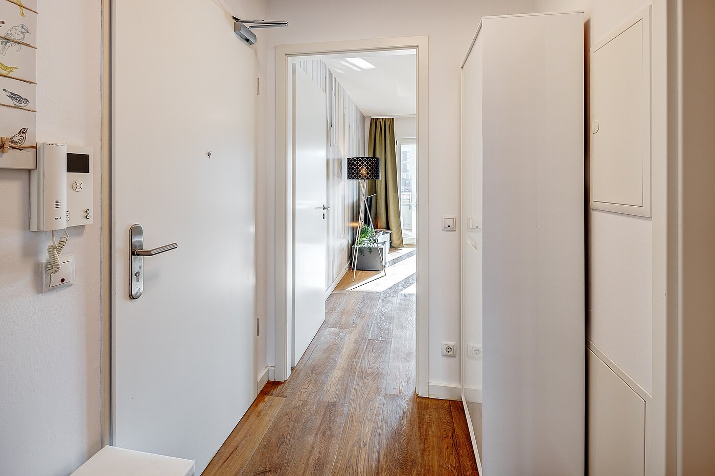 Lejlighed i stueetagen med 2 Værelser | München-Riem | 2201ML1 | Garderobe und Stauraum in der Diele