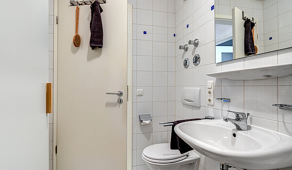 Plat cu 2 Camere | München-Neuhausen | 70440 | Badezimmer