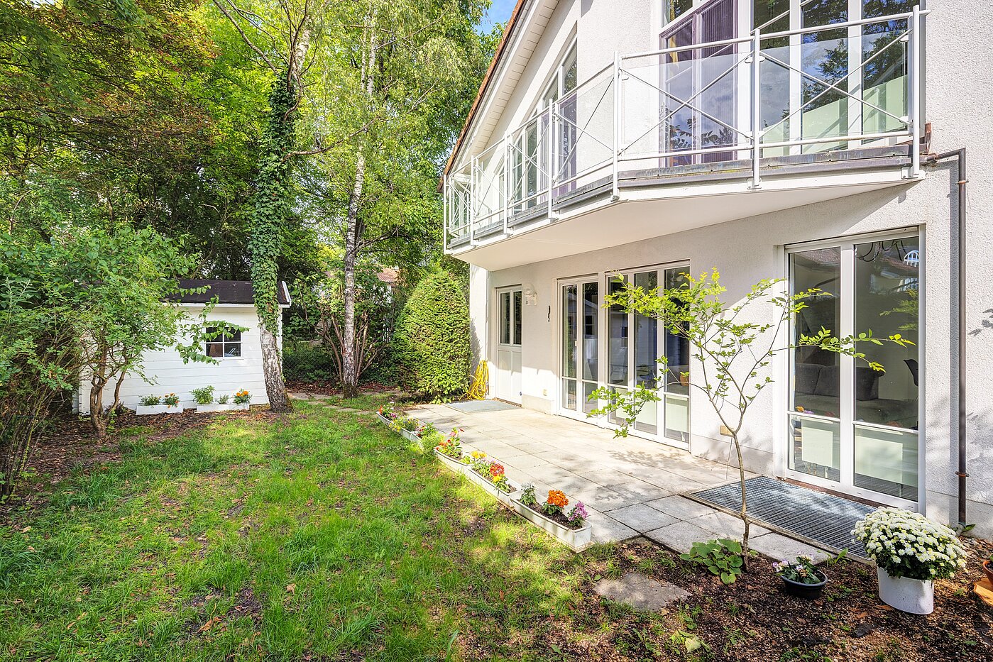 Yarı müstakil ev ile 5 Odalar | München-Trudering | 70269 | Einladende Terrasse...