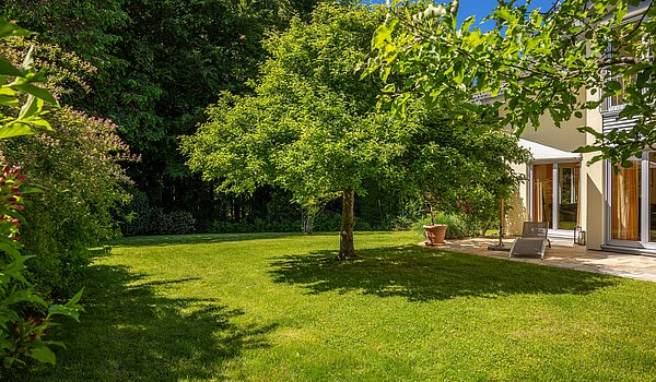 Samostatne stojaci dom s 5 Izby | Icking | 70438 | ...parkähnlicher Garten