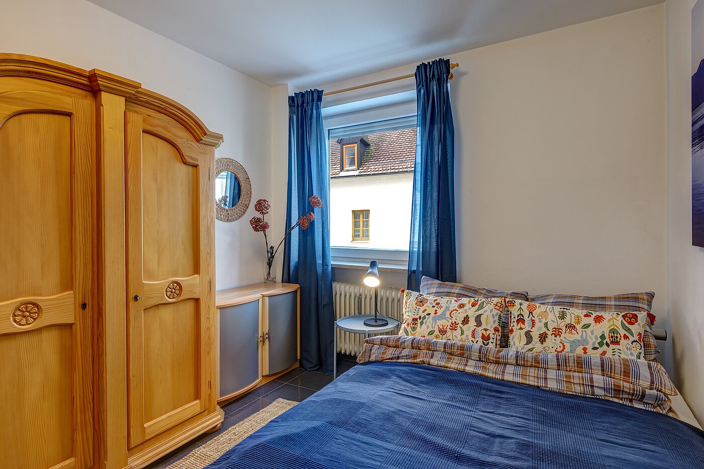 Lapos a  címen 2 Szobák | München-Milbertshofen | 701801 | Schlafzimmer...