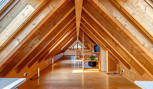 Апартамент тип мезонет с 3.5 Стаи | München-Trudering | 70391 | Spitzboden