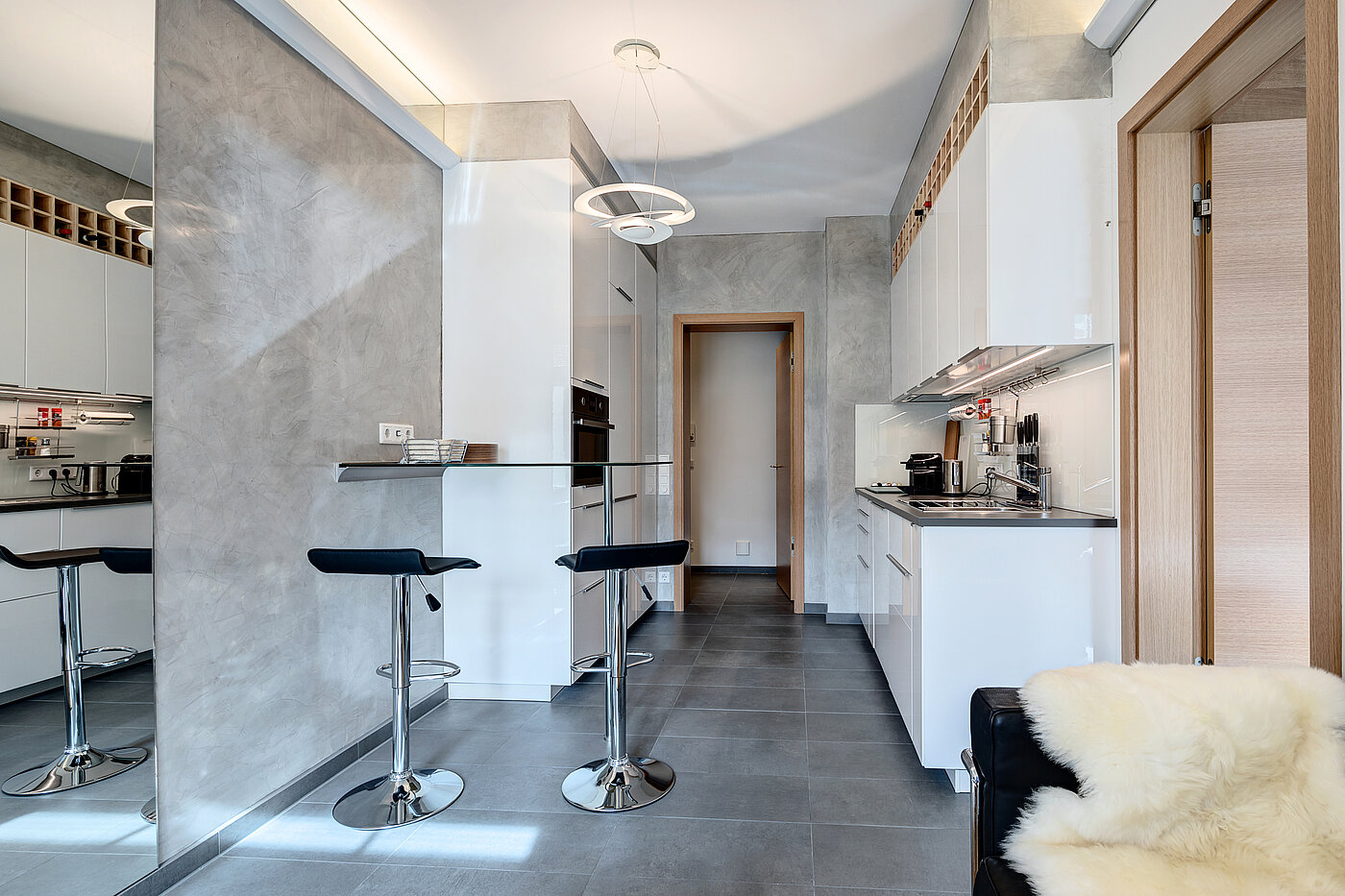 Plat cu 2 Camere | München-Au | 70387 | Wohnen/Kochen