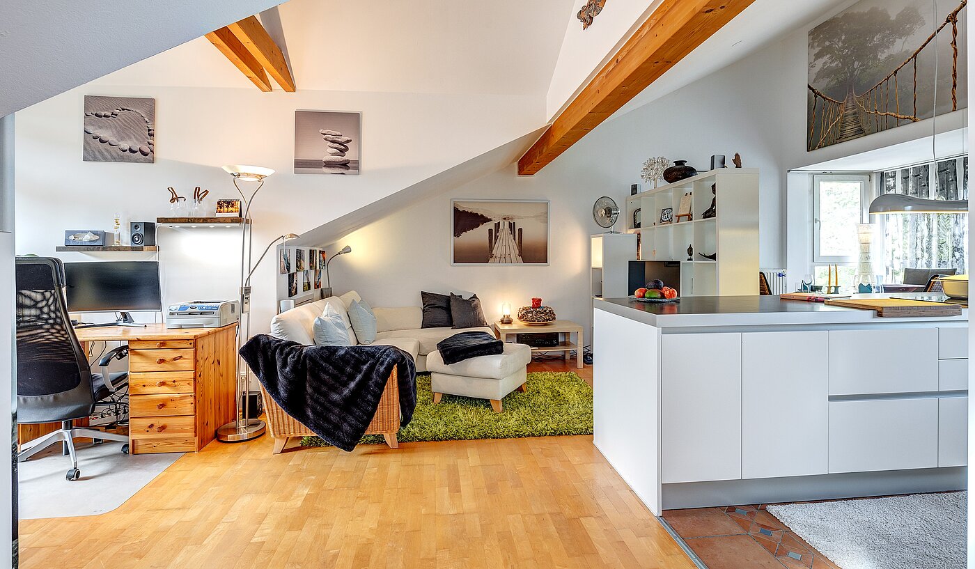 Flad med 2.5 Værelser | Eching | 70100 | Offener Wohnbereich