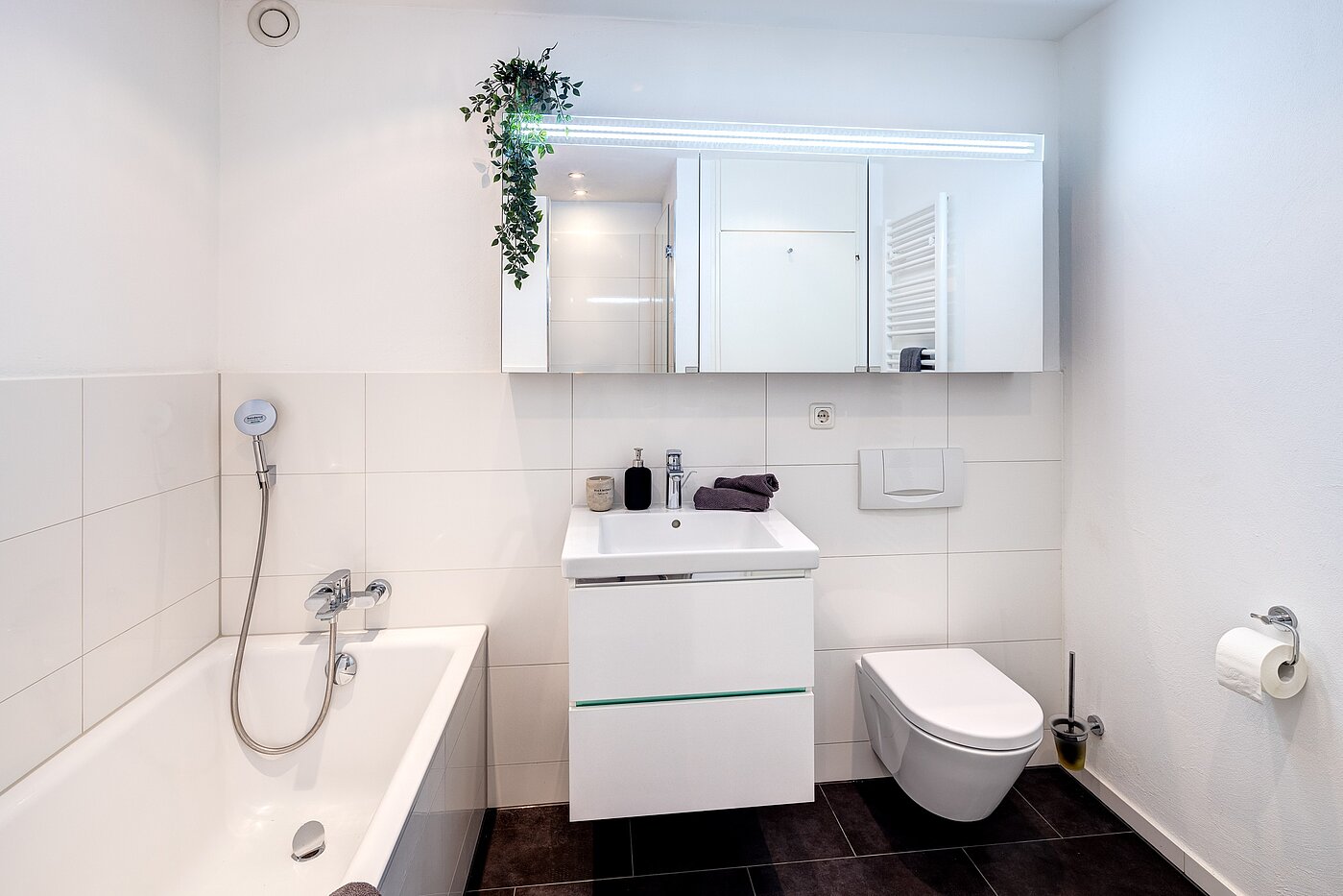 Platt med 3.5 Rum | München-Bogenhausen | 70267 | Masterbad mit...