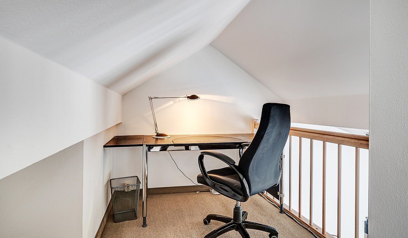 Плосък с 2 Стаи | Neubiberg | 70129 | Arbeitsplatz und...