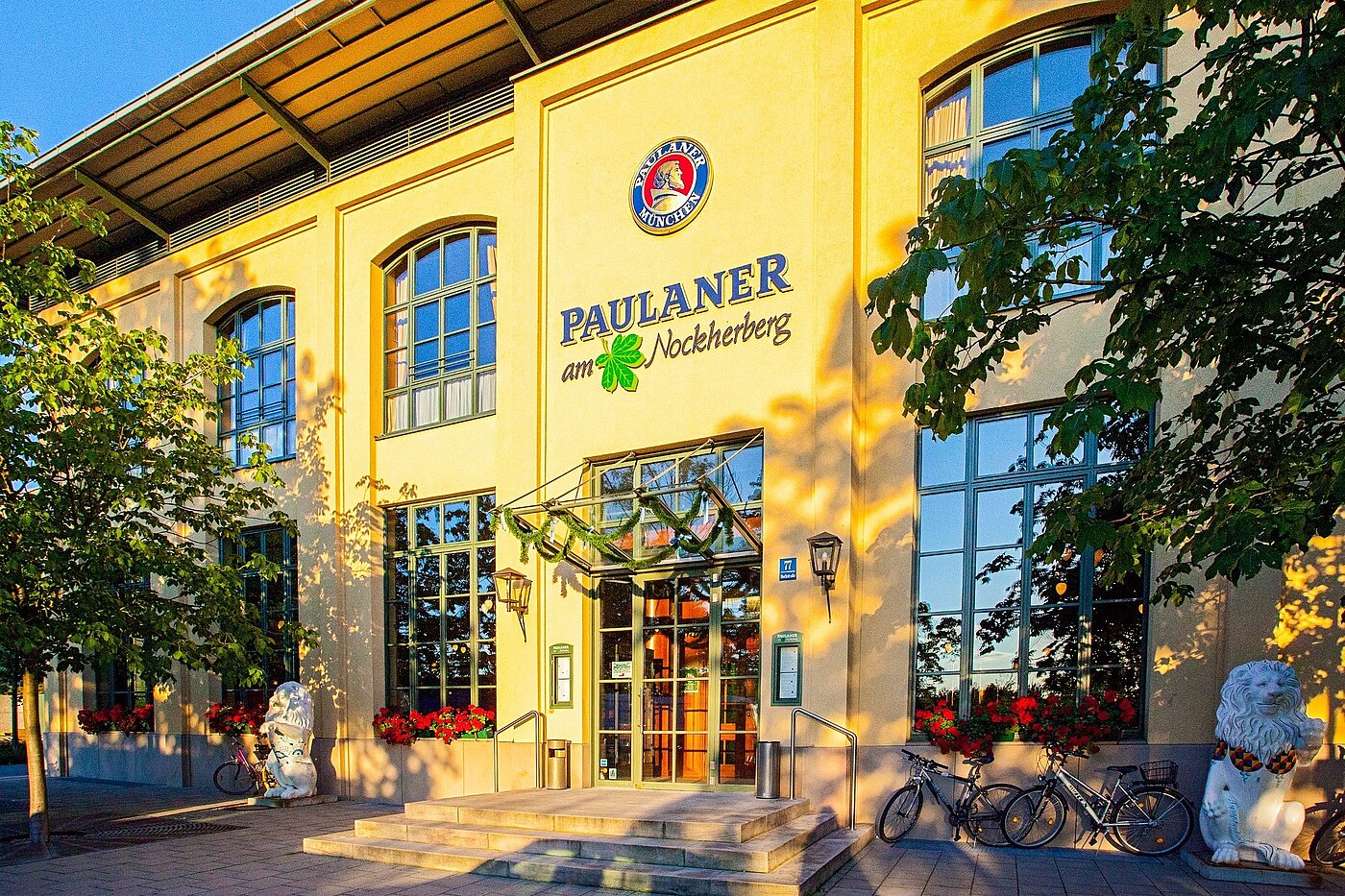 Плосък с 3 Стаи | München-Au | 2003ML17 | Nahegelegener Biergarten