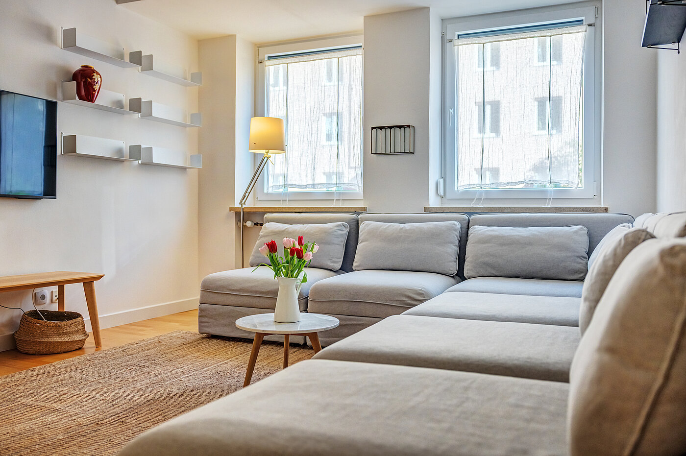 Lapos a  címen 3 Szobák | München-Haidhausen | 70447 | Große Eckcouch