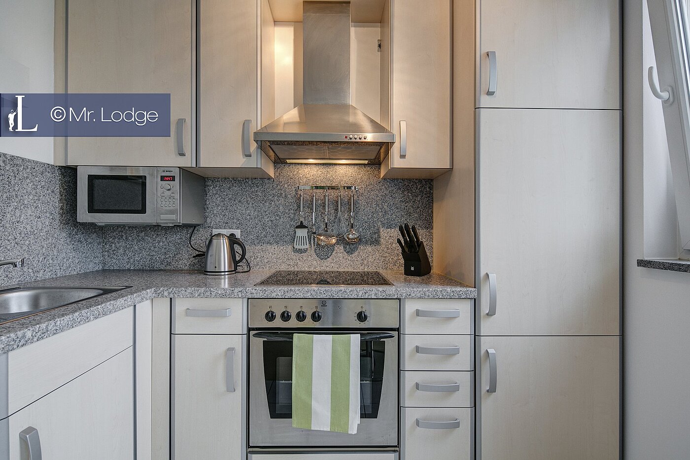 Плосък с 1 Стая | München-Thalkirchen | 1705ML8 | Küche mit allen Geräten